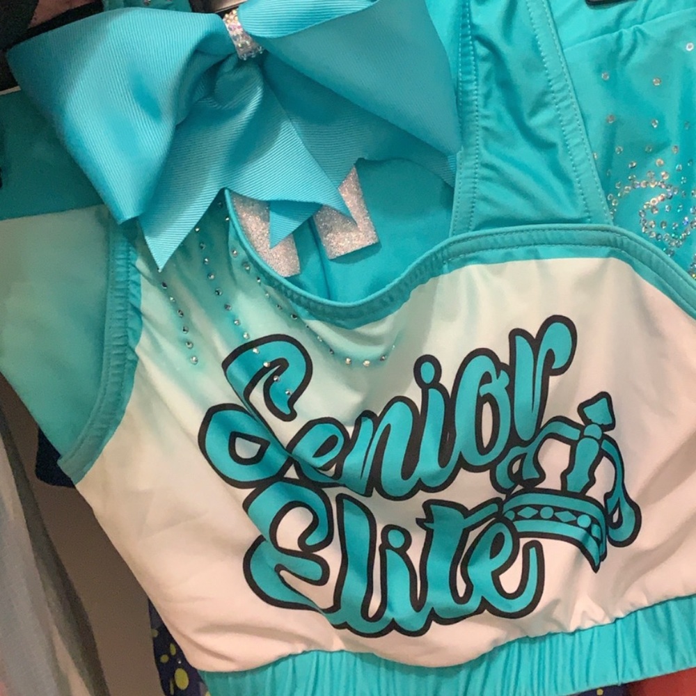 senior elite worlds practice wear and bow